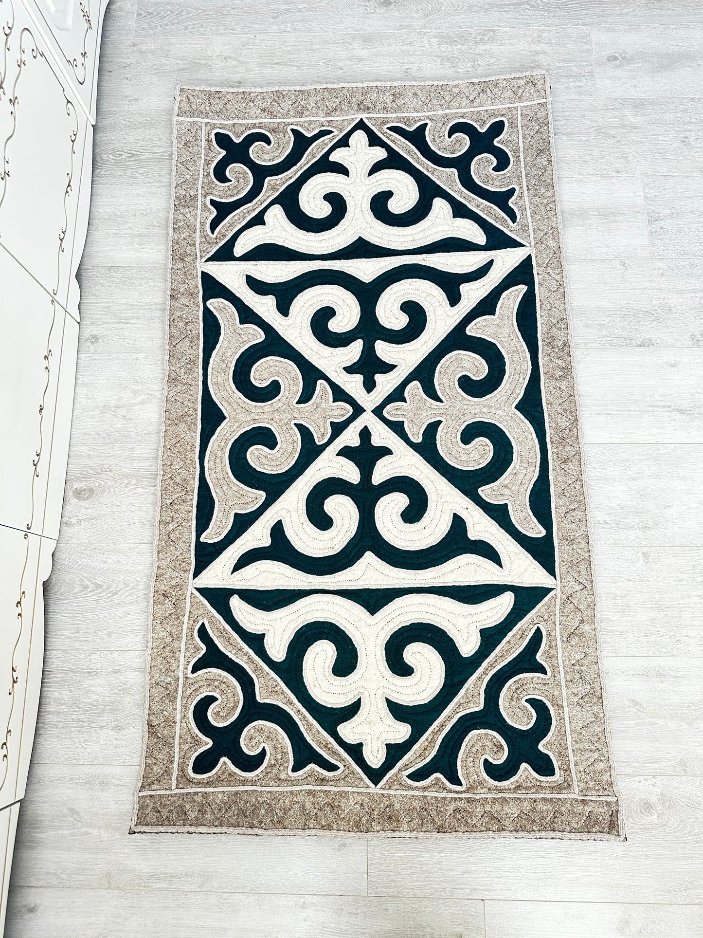 Felt Shyrdak Rug 100% Wool Emerald